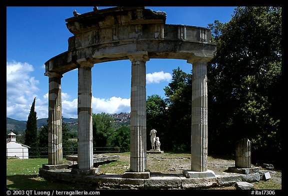 Columns of the small temple of Venus, Villa Hadriana. Tivoli, Lazio, Italy