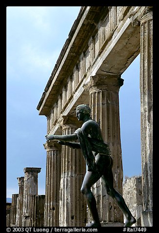 Statue and temple of Apollon. Pompeii, Campania, Italy