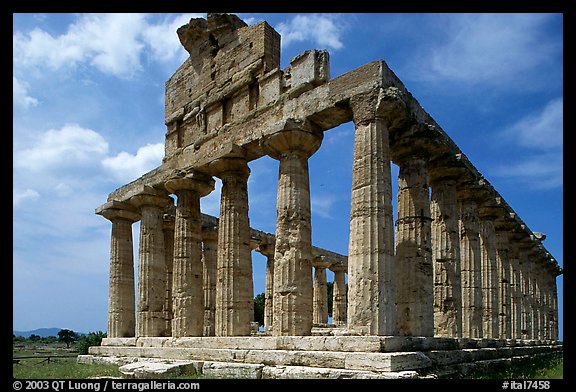 Ruins of Tempio di Cerere (Temple of Ceres), a Greek Doric temple. Campania, Italy