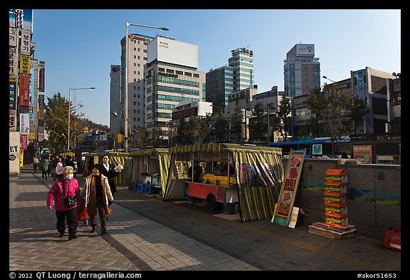 Street lined up with food stalls. Seoul, South Korea
