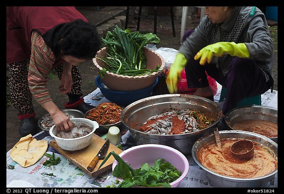 Women preparing kim chee. Gyeongju, South Korea (color)