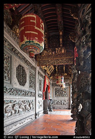 Gallery with paper lamps and stone carvings, Khoo Kongsi. George Town, Penang, Malaysia