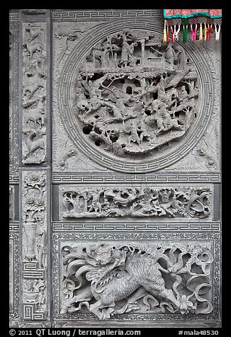 Sone carving motif, Hainan Temple. George Town, Penang, Malaysia (color)