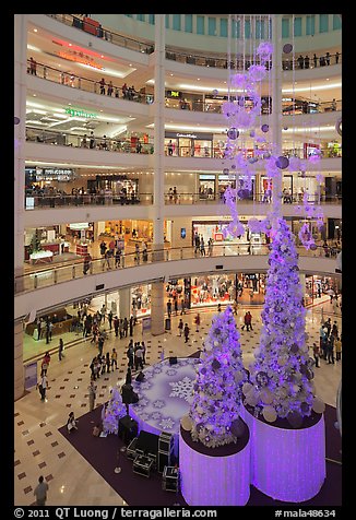 Suria KLCC. Kuala Lumpur, Malaysia (color)