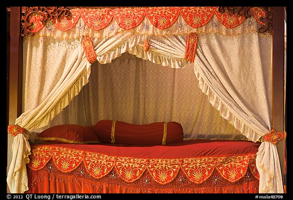 Sultans bed, sultanate palace. Malacca City, Malaysia (color)