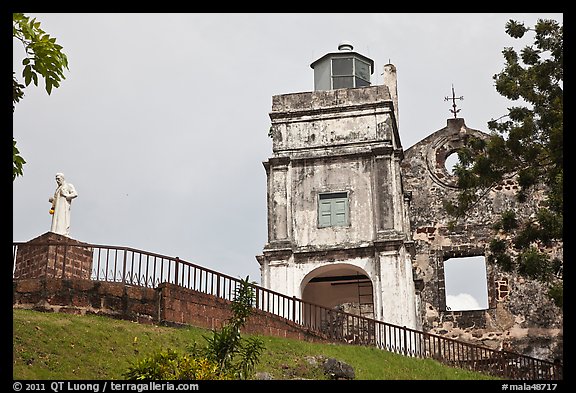 St Francis Xavier statue and St Paul Church. Malacca City, Malaysia