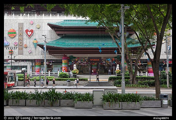 Department store, Orchard Road. Singapore (color)