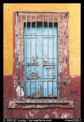 Window and multicolored wall. Guadalajara, Jalisco, Mexico (color)