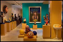 Art gallery featuring works by Bustamante, Tlaquepaque. Jalisco, Mexico (color)