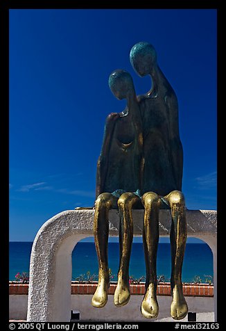 Sculpture called Nostalgia on the waterfront, Puerto Vallarta, Jalisco. Jalisco, Mexico