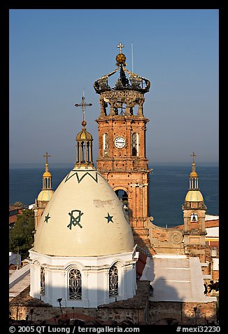 Templo de Guadalupe and ocean, morning, Puerto Vallarta, Jalisco. Jalisco, Mexico (color)