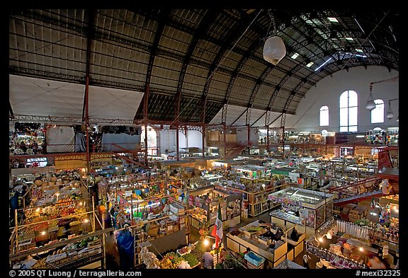 Inside the Mercado Hidalgo. Guanajuato, Mexico