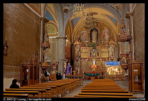 Church nave with decorated altar. Guanajuato, Mexico (color)