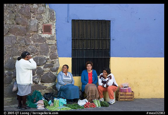 Women selling vegetables on the street. Guanajuato, Mexico (color)