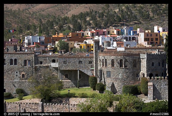 Castle and colorful houses. Guanajuato, Mexico