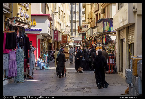 Street, Deira Souk. United Arab Emirates (color)