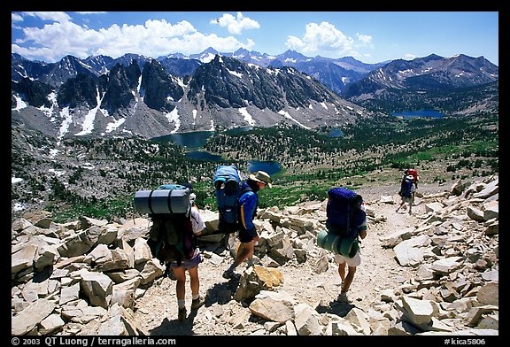 Backpackers below Kearsarge Pass. Kings Canyon National Park, California, USA.