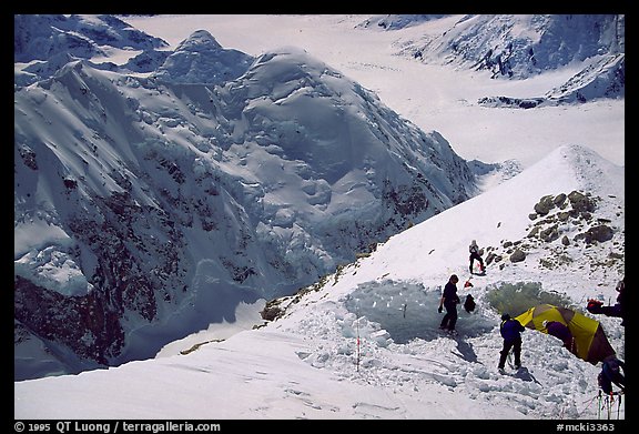 Being acclimatized thanks to my extended waiting at 14300ft, I skip the 16000 camp, which is occupied by a guided team comming from the bottom of the ridge. Denali, Alaska (color)