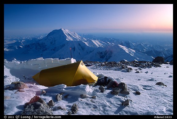 Balcony Camp, on the West Rib  of Mt McKinley. Denali National Park, Alaska, USA.