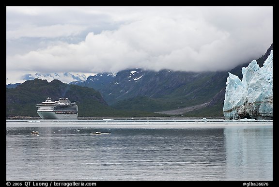 Cruise boat in Tarr Inlet next to Margerie Glacier. Glacier Bay National Park, Alaska, USA.