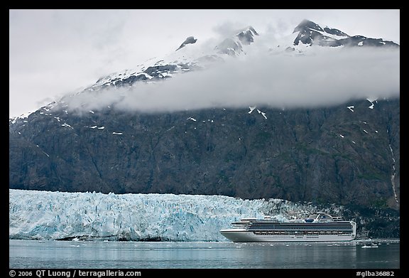 Cruise ship, Margerie Glacier, and Mt Forde. Glacier Bay National Park, Alaska, USA.