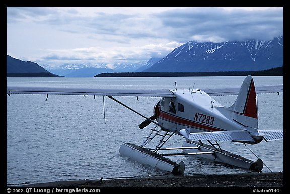 Floatplane in Naknek lake. Katmai National Park, Alaska, USA.