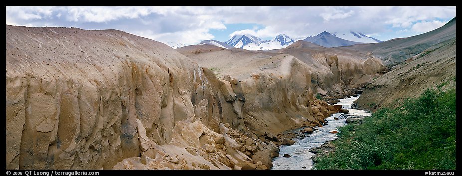 Lethe river cutting deep into ash floor, Valley of Ten Thousand Smokes. Katmai National Park (color)