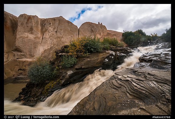 Ukak Falls, Valley of Ten Thousand Smokes. Katmai National Park (color)