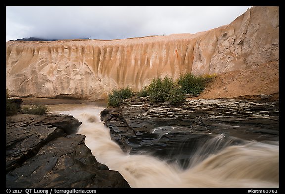 Ukak River at brink of Ukak falls, Valley of Ten Thousand Smokes. Katmai National Park (color)