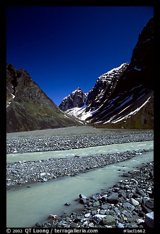 Valley I below the Telaquana Mountains. Lake Clark National Park, Alaska, USA.