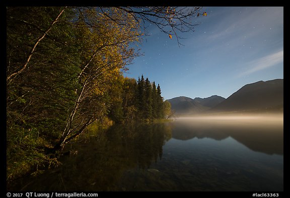 Kontrashibuna Lake (Qenlghishi Vena) at night. Lake Clark National Park, Alaska, USA.