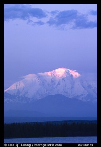 Last light on the summit of Mt Blackburn. Wrangell-St Elias National Park, Alaska, USA.