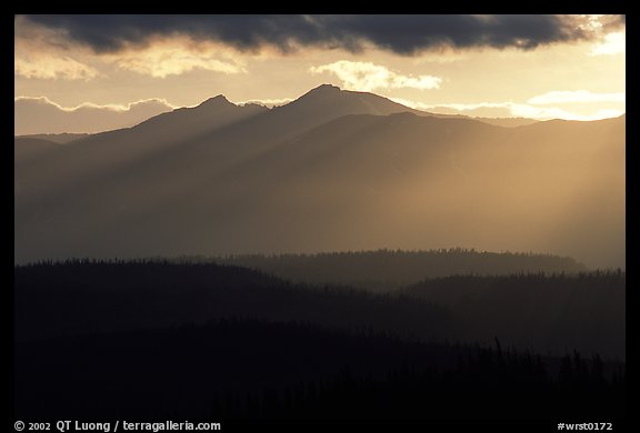 Early morning rays, Chugach mountains. Wrangell-St Elias National Park, Alaska, USA.