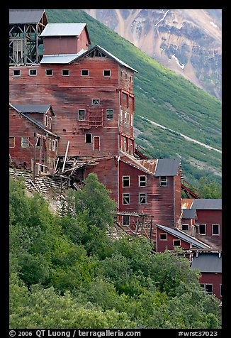 Kennecott mill. Wrangell-St Elias National Park (color)