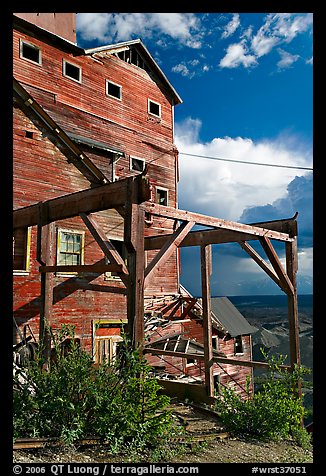 Kennecott Mill, late afternoon. Wrangell-St Elias National Park (color)