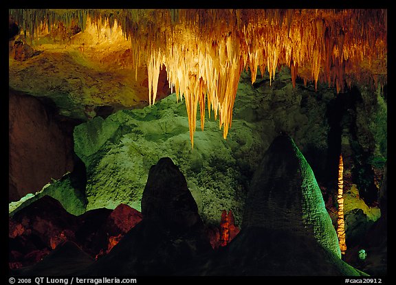 Stalactites in Big Room. Carlsbad Caverns National Park, New Mexico, USA.