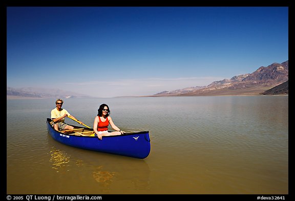 Canoeing in Death Valley after the exceptional winter 2005 rains. Death Valley National Park, California, USA.