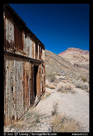 Shack in Leadfield ghost town. Death Valley National Park (color)