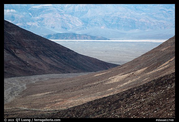 Side valley leading to Panamint Valley. Death Valley National Park (color)