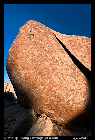 Split rock. Joshua Tree National Park, California, USA.