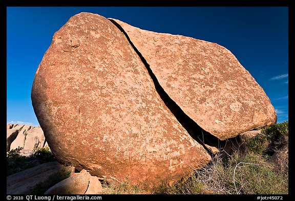 Boulder split by crack. Joshua Tree National Park (color)