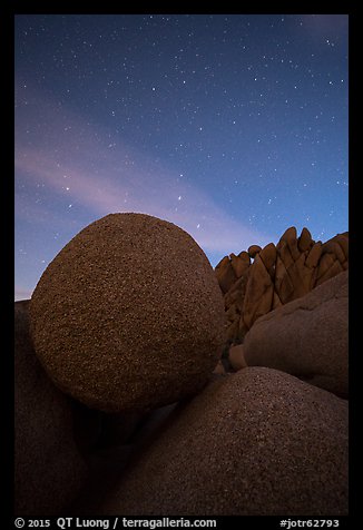 Jumbo Rocks boulders at night. Joshua Tree National Park, California, USA.