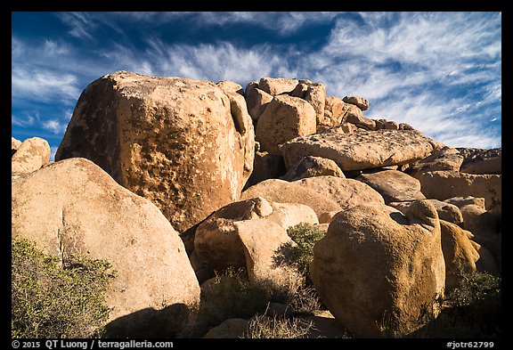 Boulder outcrop. Joshua Tree National Park (color)