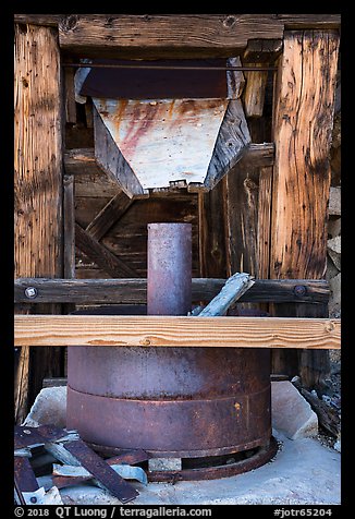 Mastodon Mine. Joshua Tree National Park (color)