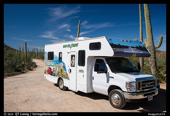 RV, Bajada Loop Drive. Saguaro National Park, Arizona, USA.