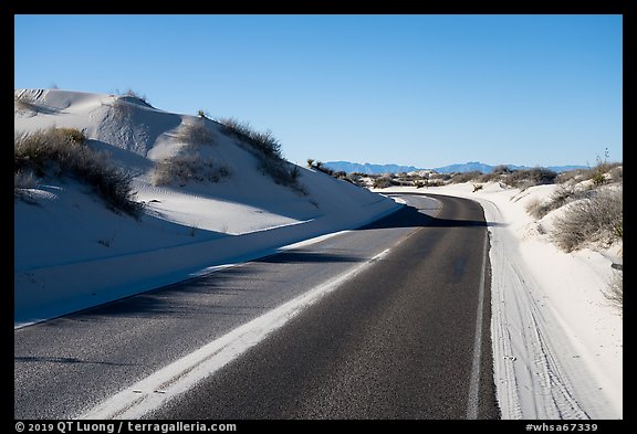 Dunes bordering road. White Sands National Park (color)