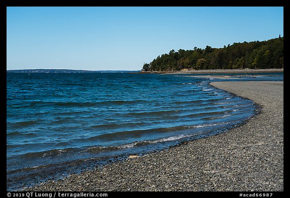 Gravel bar to Bar Harbor Island. Acadia National Park (color)