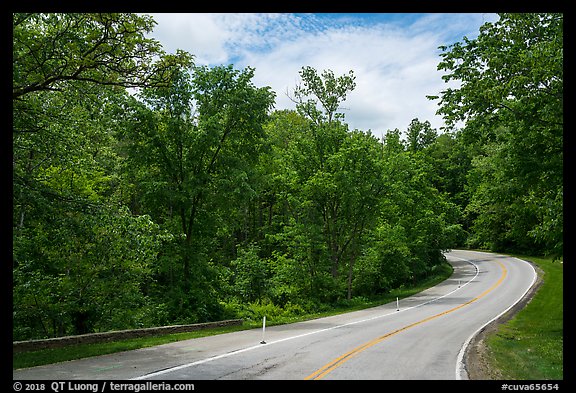 Gorge Parkway, Bedford Reservation. Cuyahoga Valley National Park (color)