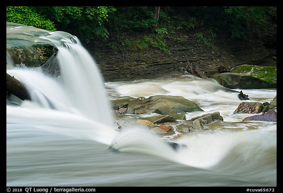 Great Falls of Tinkers Creek from the brink, Bedford Reservation. Cuyahoga Valley National Park (color)