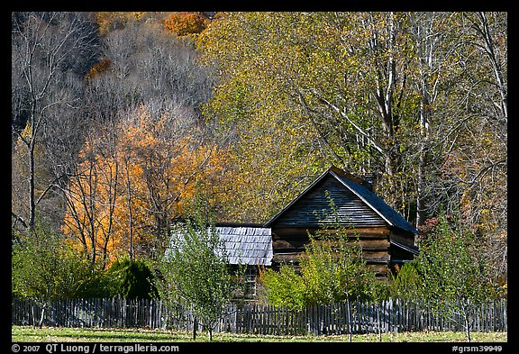 Historic log building, Mountain Farm Museum, North Carolina. Great Smoky Mountains National Park, USA.